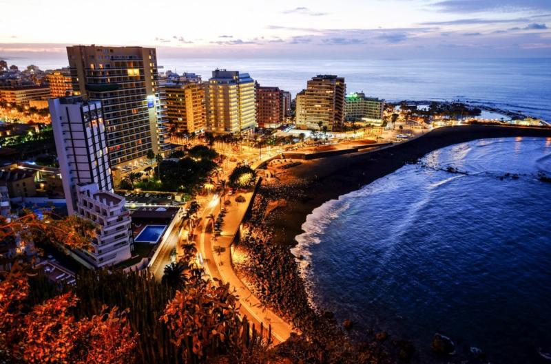Tenerife by night