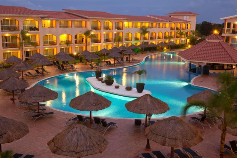 13 Best Resorts for Singles (2023) Memorable getaway for singles